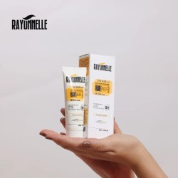 Rayonnelle Écran Invisible SPF50+ Protection Solaire %%sep%%Parapharmacie gros